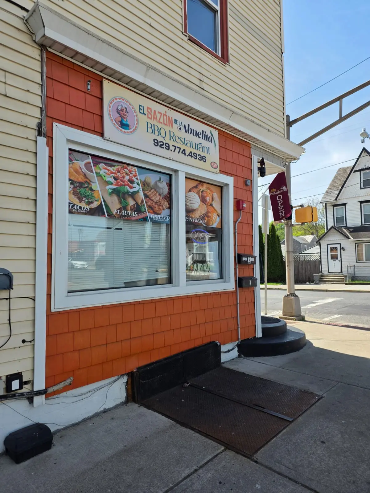 El Sazon de la Abuelita restaurant interior Phillipsburg NJ